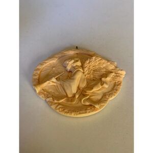 1992 Hallmark Christmas Ornament Heavenly Angels Second 2nd in Series QX4454.  E